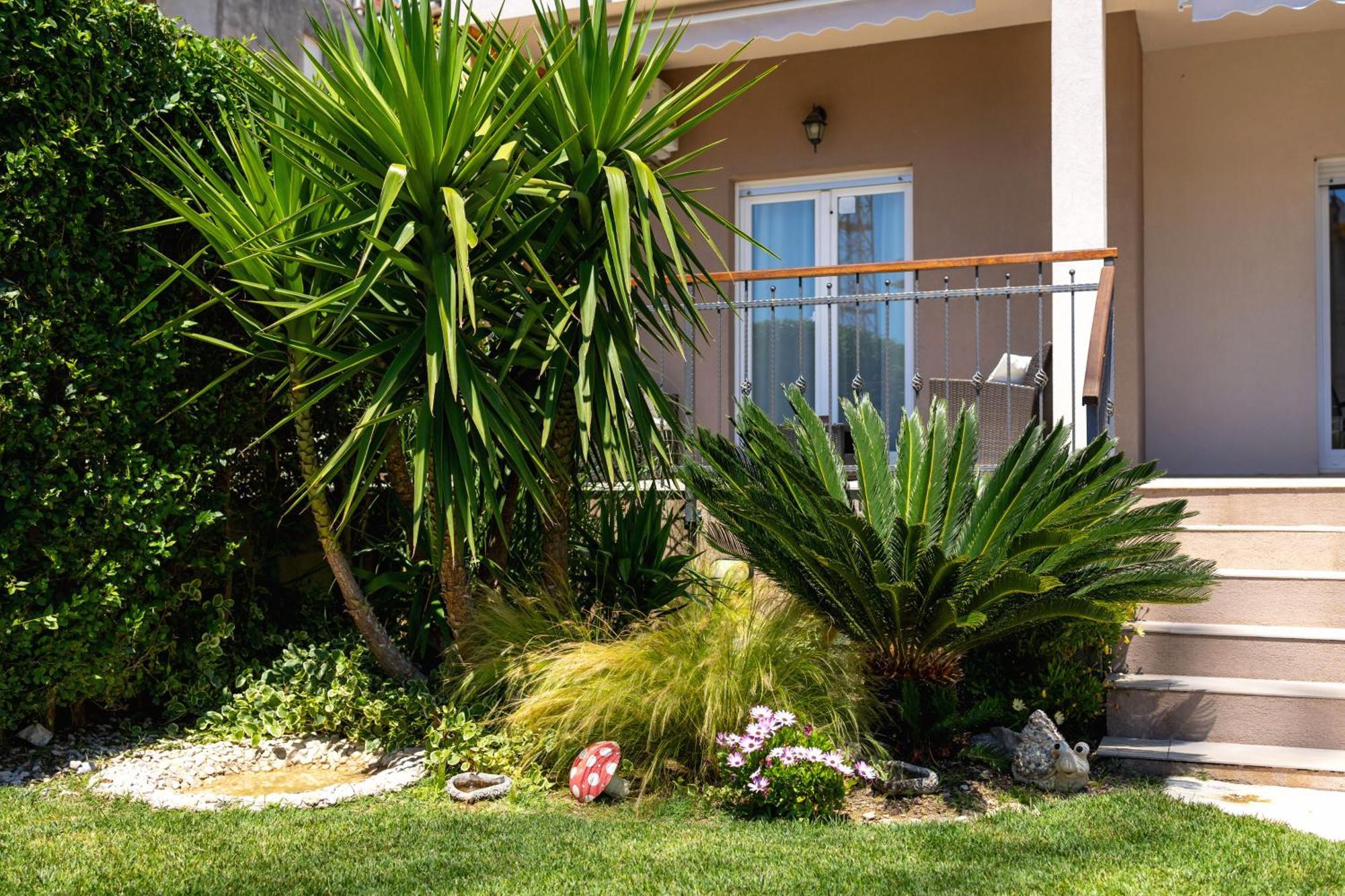 Апартаменты Sunny Garden A2 Сплит Экстерьер фото